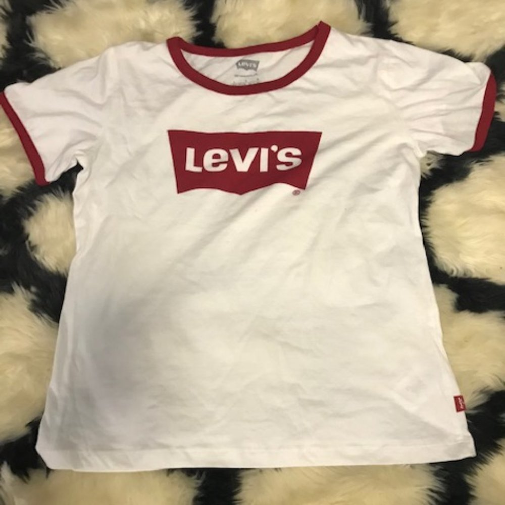 Levi's Tee shirt